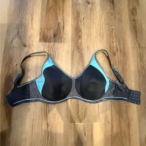 Freya Active sports bra 32I gray and blue